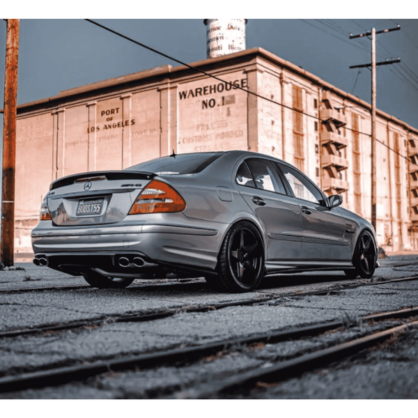 W211 Toe Rear W211 AMG Carbon Fiber Rear Bumper 2 Fins Diffuser | W211CFDIFV2 – UroTuning
