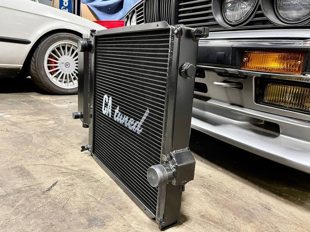 E30 Rear Mount Radiator CAtuned All Aluminum Radiator BMW / E30 M42 318i | CARADM42 – UroTuning