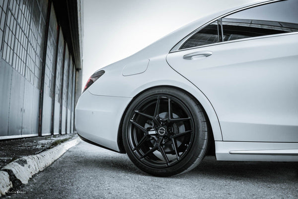 cig-cozy-gallery-2975rXA-brixton-forged-rf7-porsche-991-carrera-satin-black-11-1800x1200-hd.jpeg