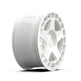 fifteen52 Turbomac 17" 5x100 Rally White by fifteen52 TURRW-77550+30