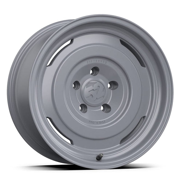 fifteen52 17x8.5 et0 / 5x150 / cb110.3 Fifteen52 Analog HD 17" 5x150 Peak Grey AHDPG-78555-00