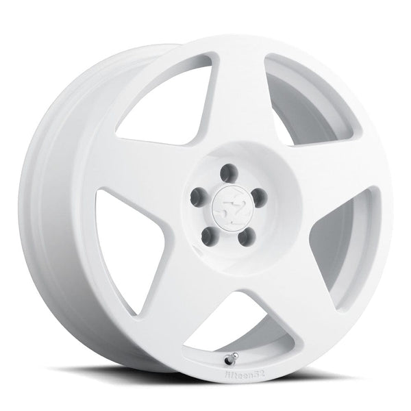 fifteen52 17x7.5 et40 / 5x112 / cb66.56 Fifteen52 Tarmac 17" 5x112 Rally White TARRW-77551+40